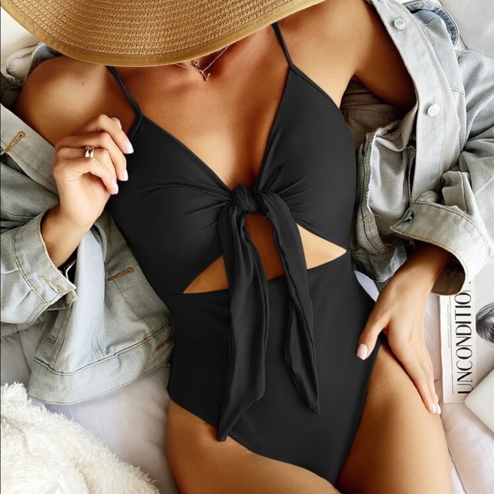 One piece tie padded bathing suit